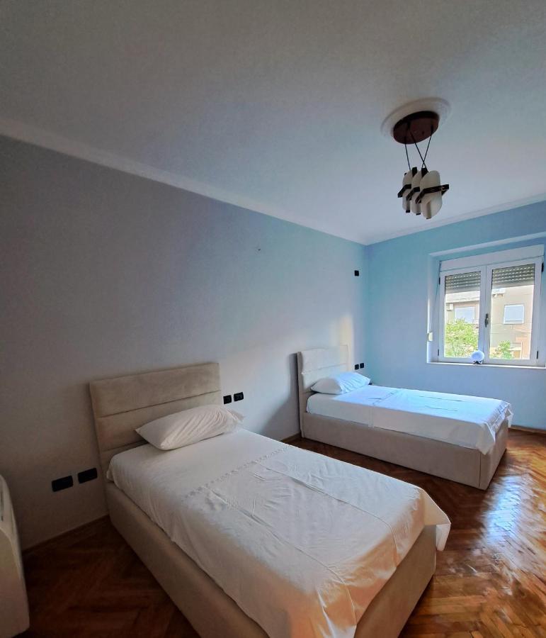 Apartament Away From Tirana