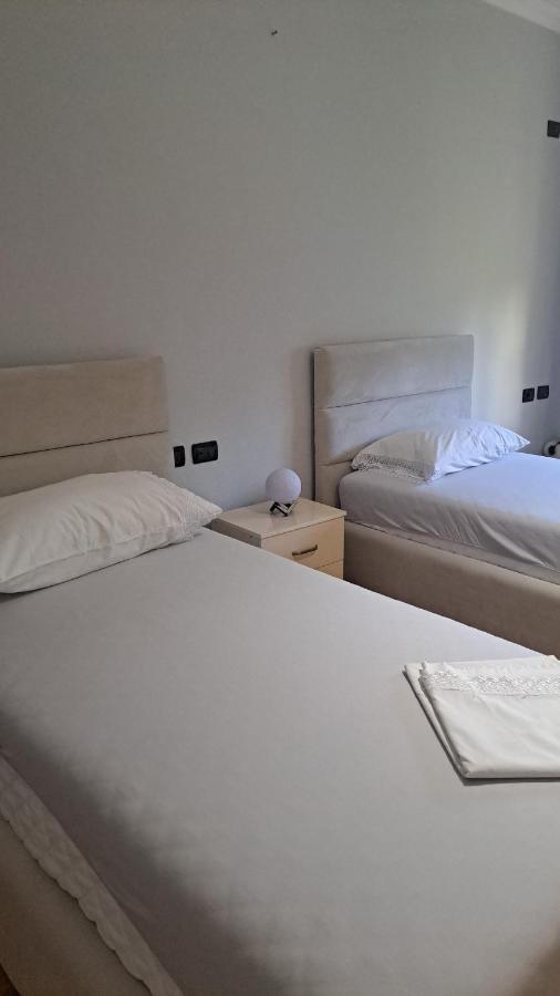 Apartament Away From